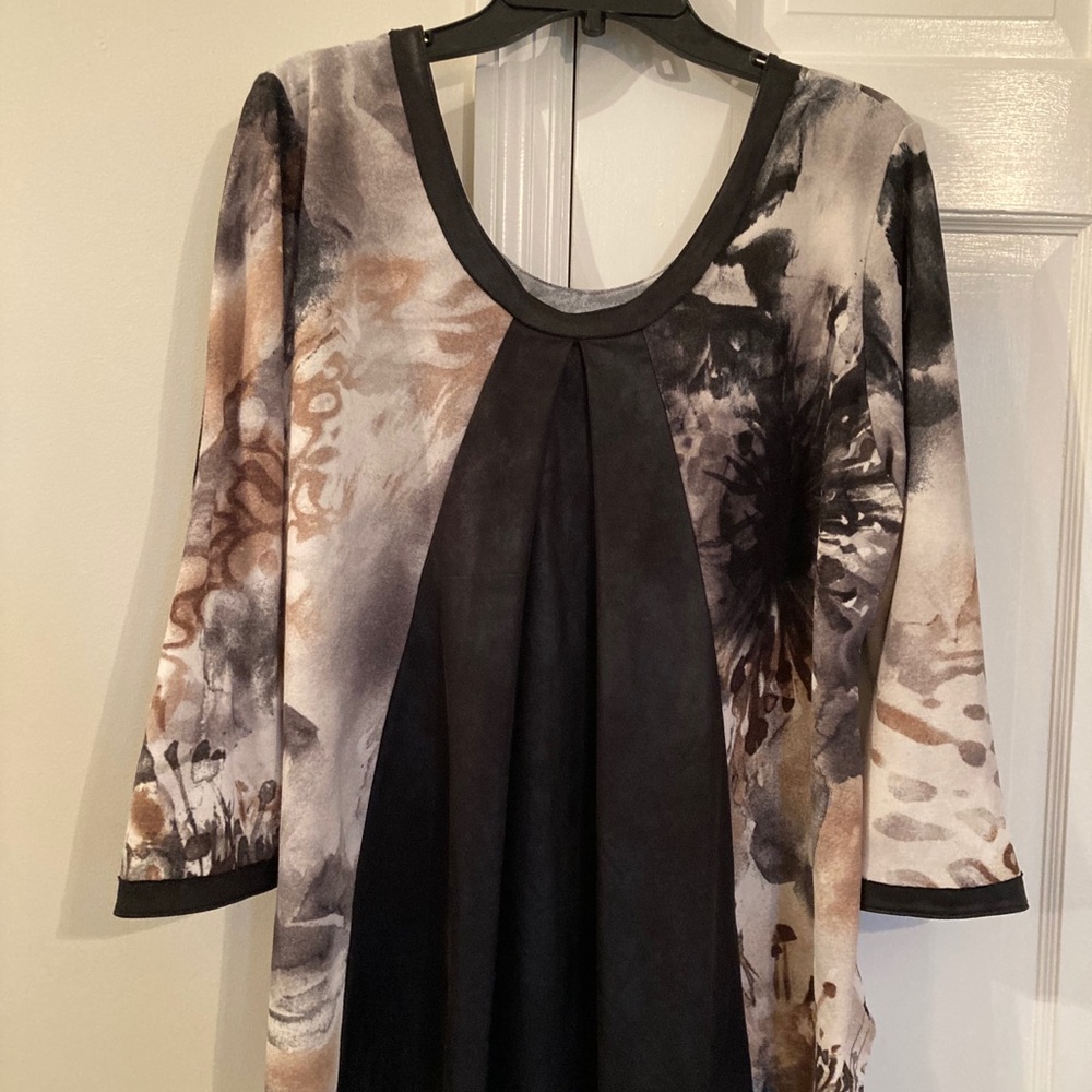 Tunic top - Picture 2 of 3